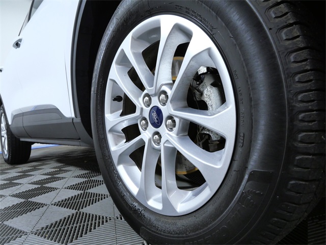 Certified 2020 Ford Escape SE with VIN 1FMCU9G61LUB89993 for sale in Apple Valley, Minnesota