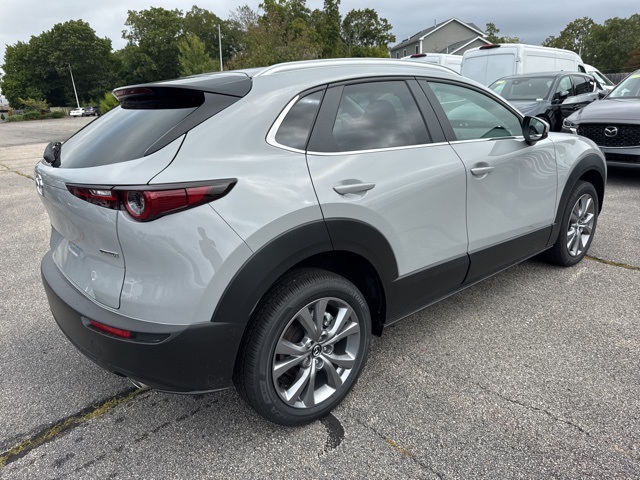 2025 Mazda CX-30 2.5 S Preferred photo 2