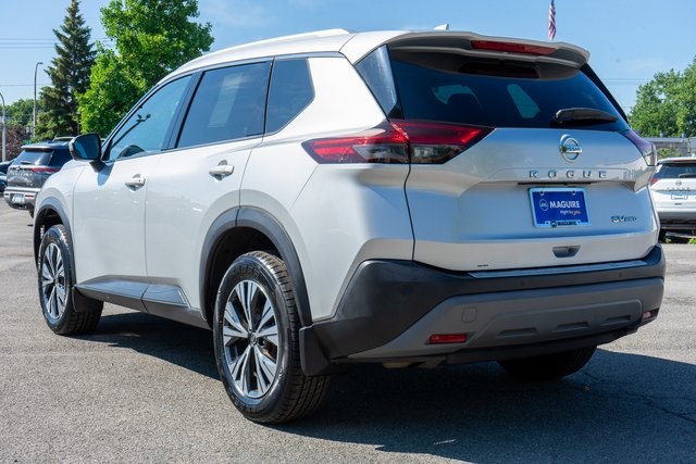 2021 Nissan Rogue SV photo 7
