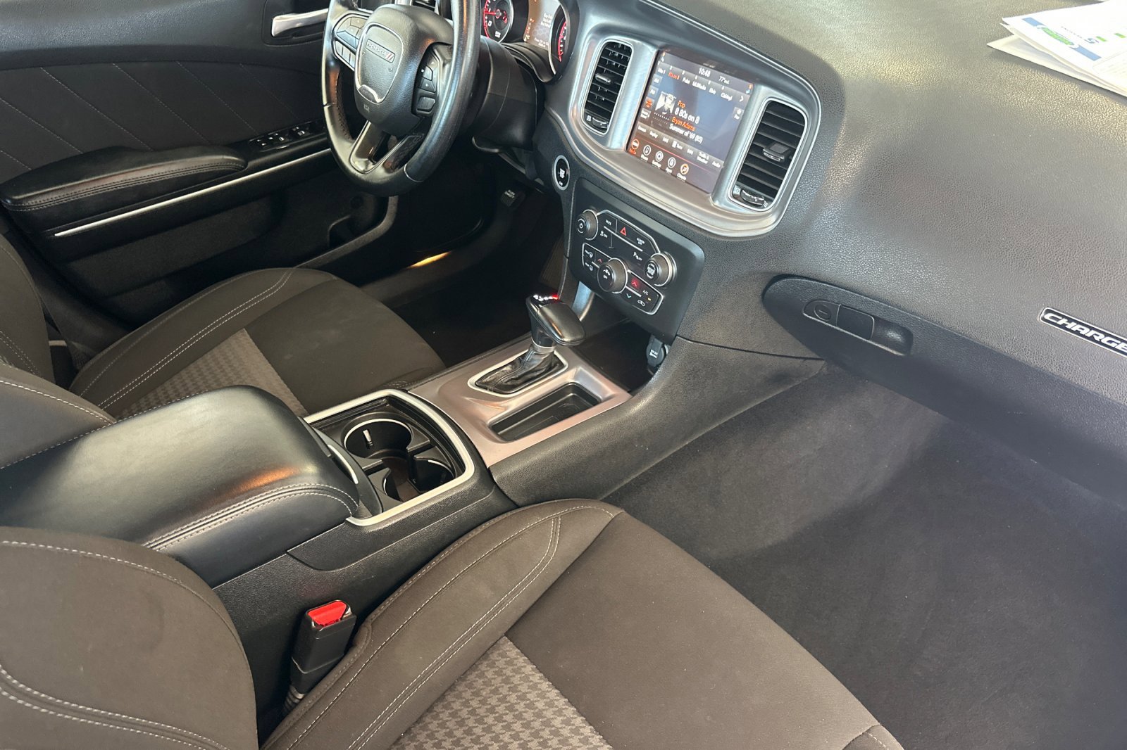 2023 Dodge Charger SXT photo 15