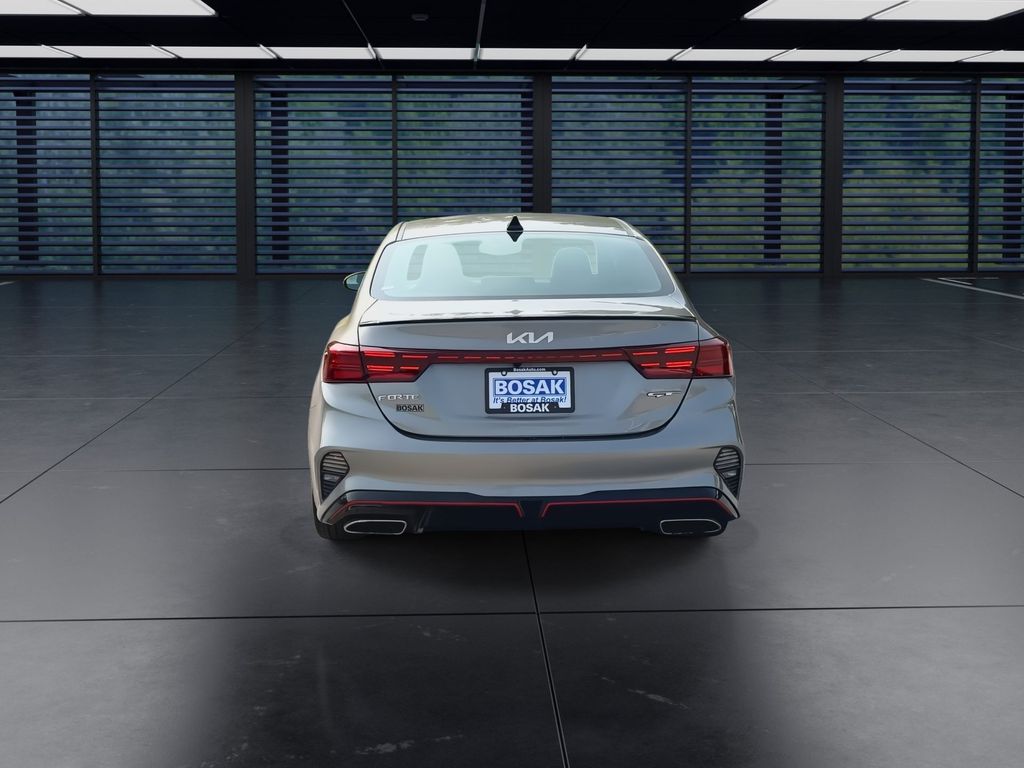 2022 Kia Forte GT photo 7