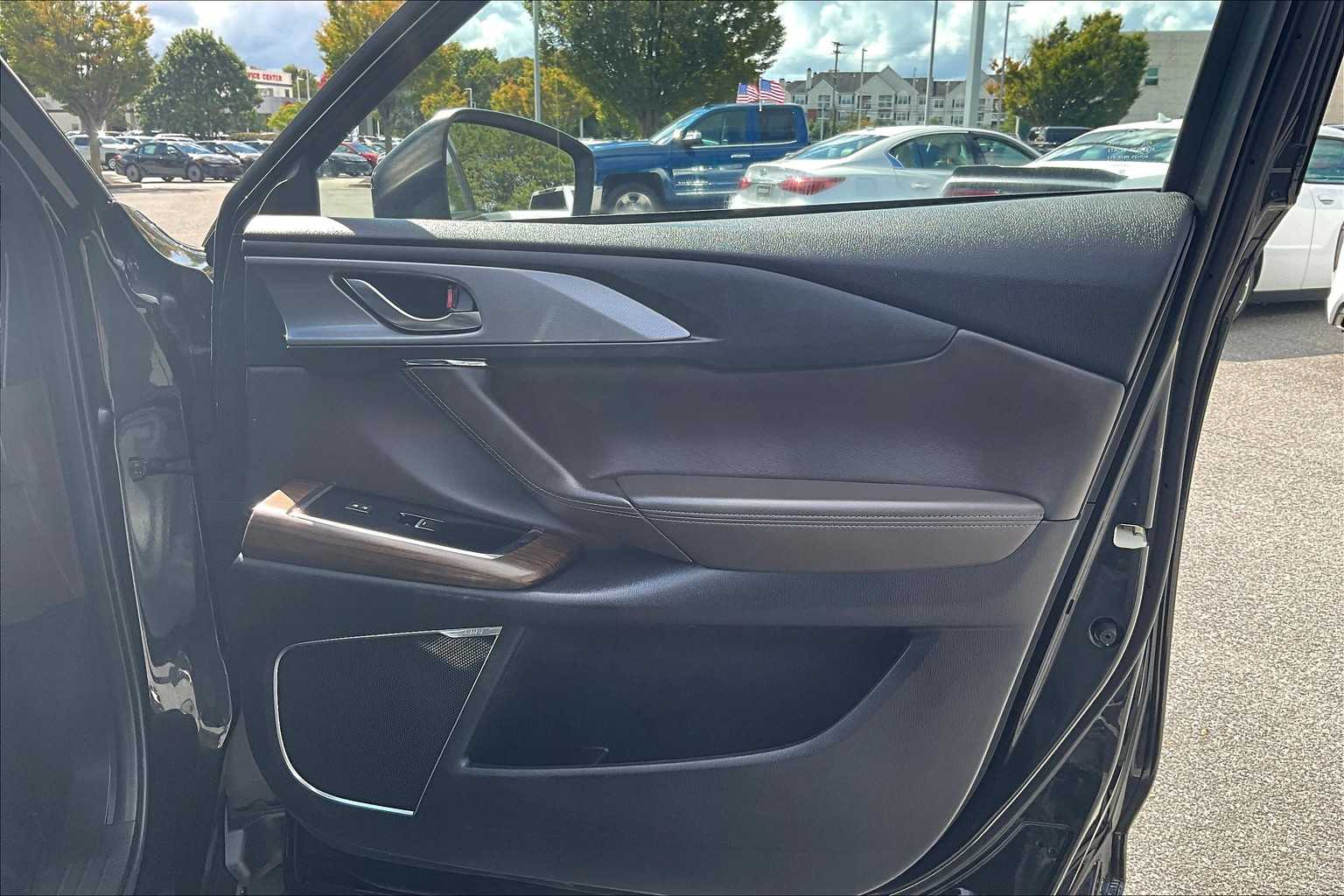 2023 Mazda CX-9 Signature photo 19
