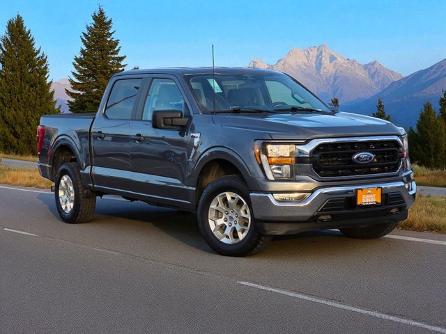 2023 Ford F-150 XLT photo 2