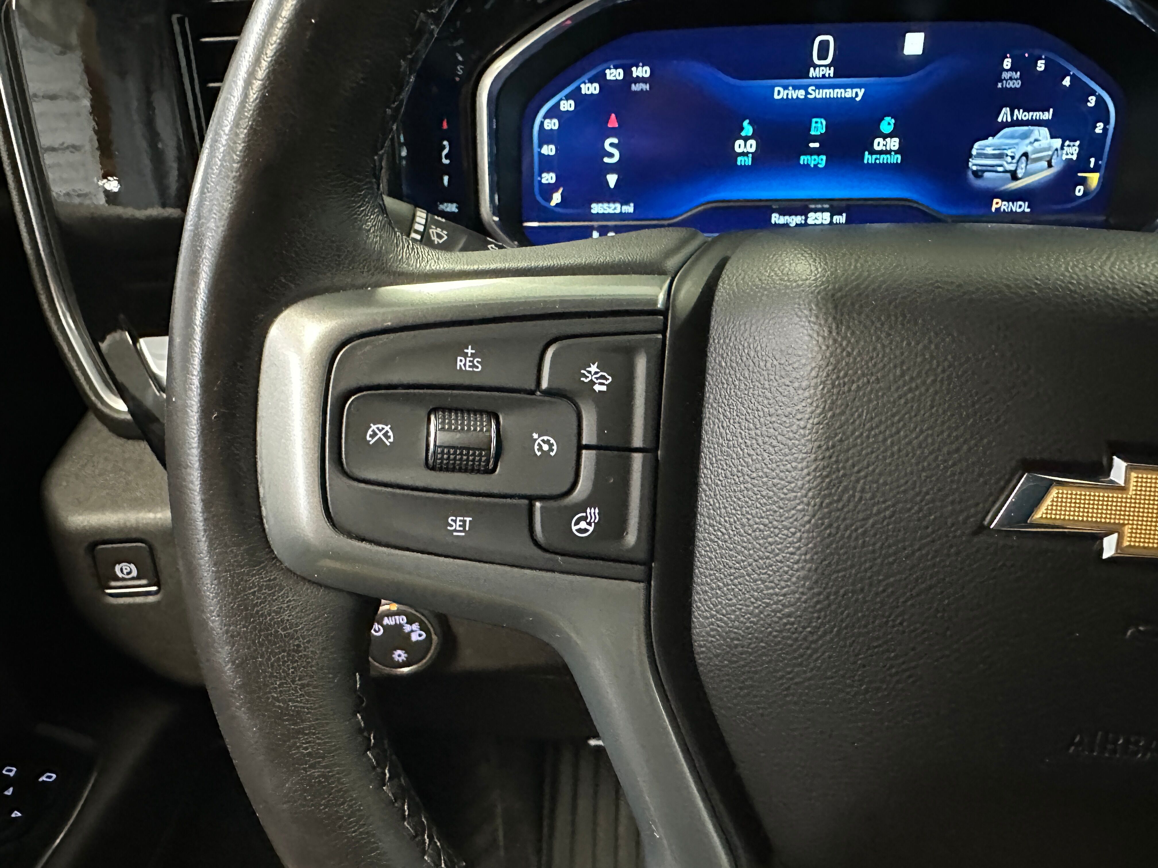 2022 Chevrolet Silverado 1500 LT photo 4
