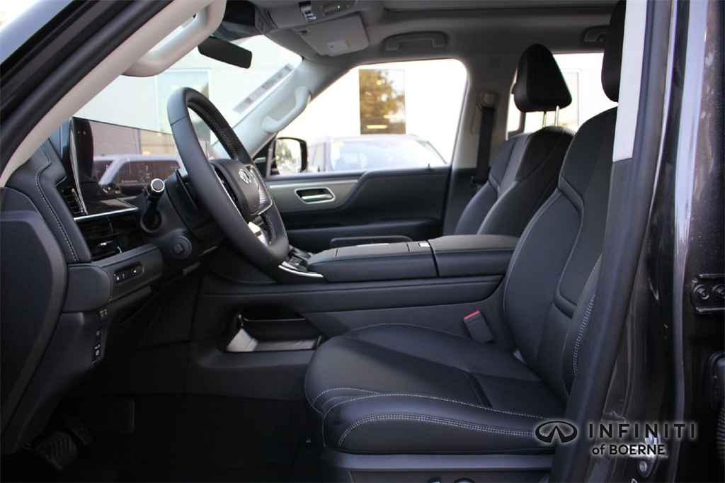 2026 Infiniti QX80 Pure photo 7