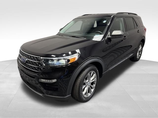 2022 Ford Explorer XLT's photo