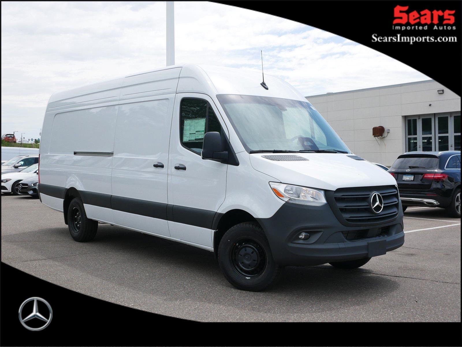 2025 Mercedes-Benz Sprinter Cargo Van Base's photo