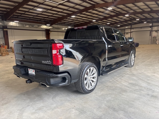 2021 Chevrolet Silverado 1500 High Country photo 3