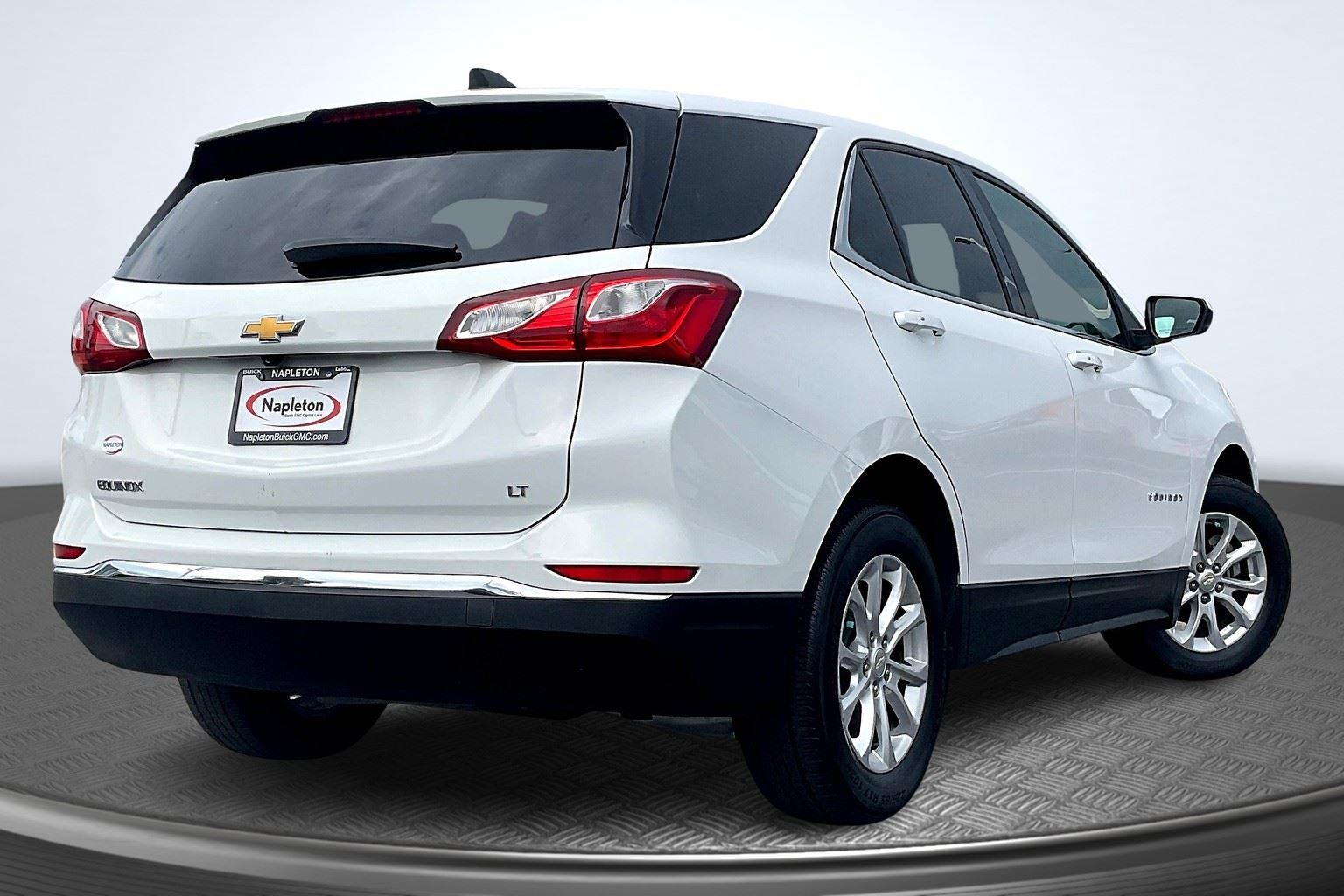 Used 2018 Chevrolet Equinox LT with VIN 3GNAXJEVXJL101777 for sale in Crystal Lake, IL