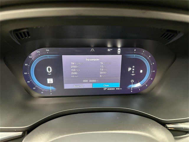 2023 Volvo XC60 B5 Core photo 7