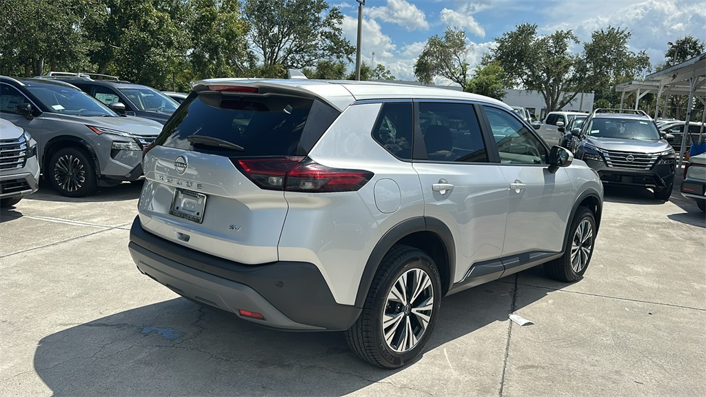 2023 Nissan Rogue SV photo 5