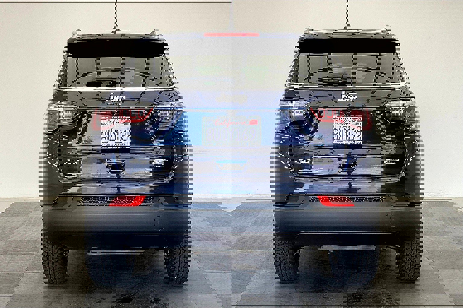 2021 Jeep Compass Latitude photo 3