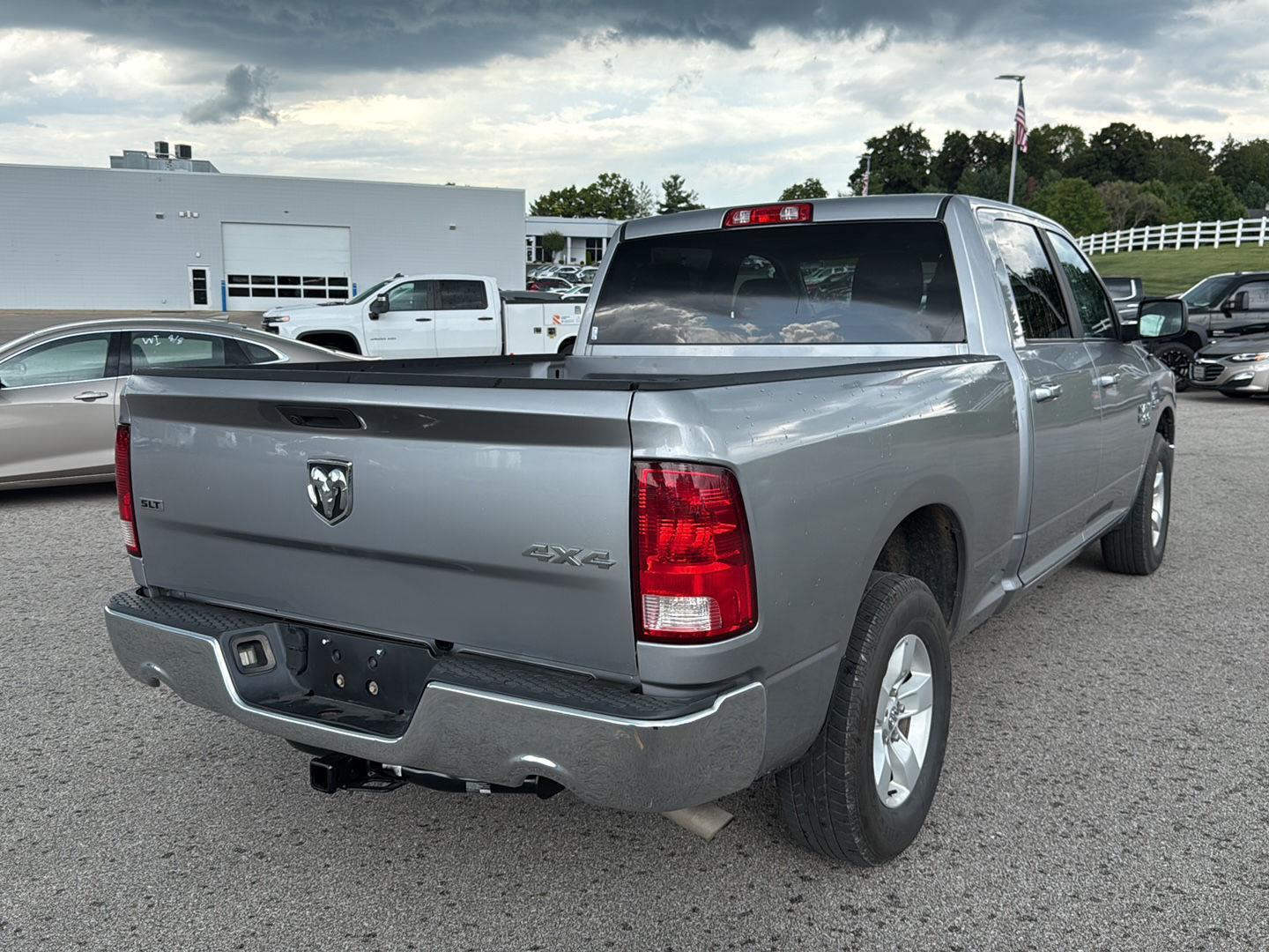 2021 Ram 1500 Classic SLT photo 5