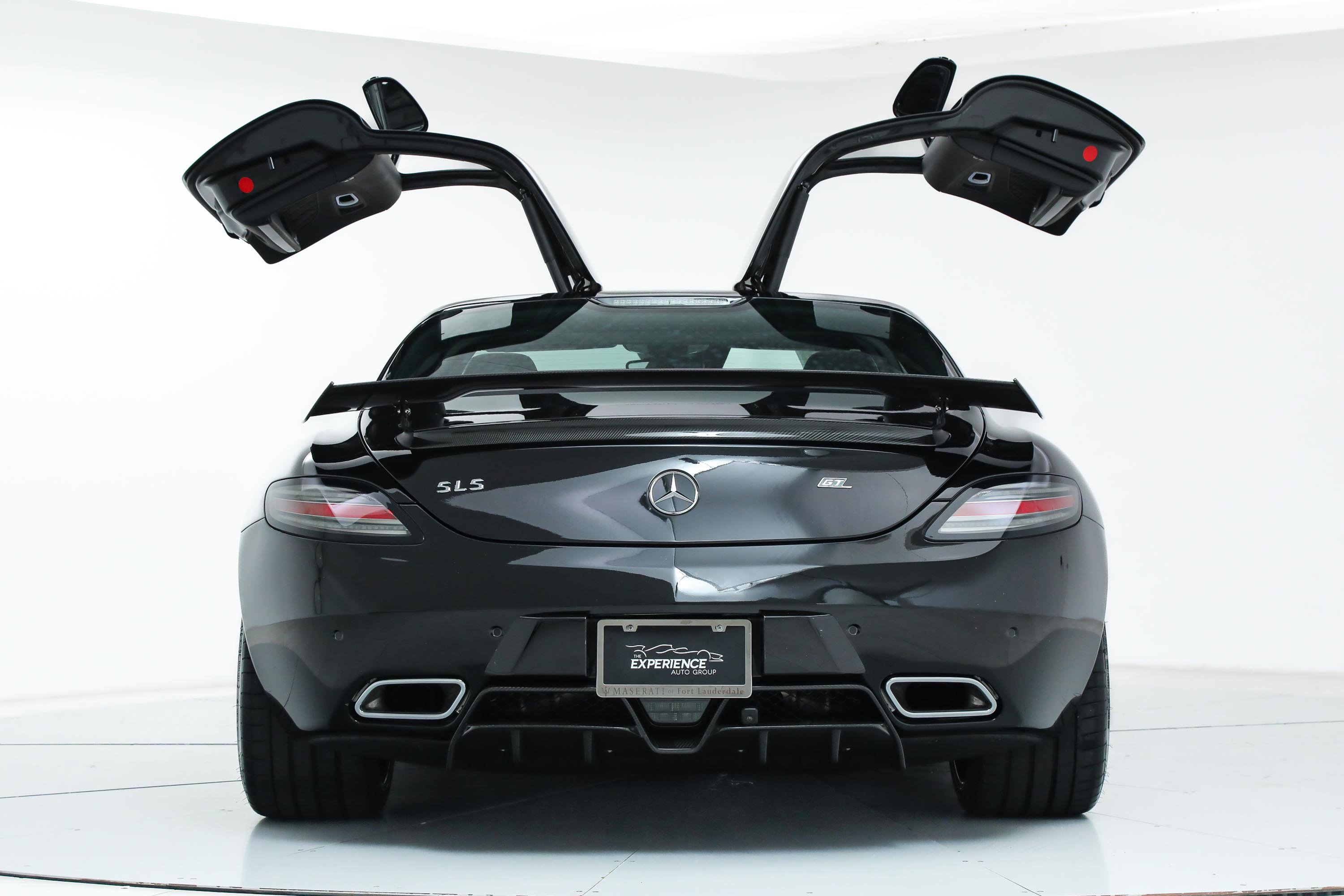 2015 Mercedes Benz SLS AMG photo 17