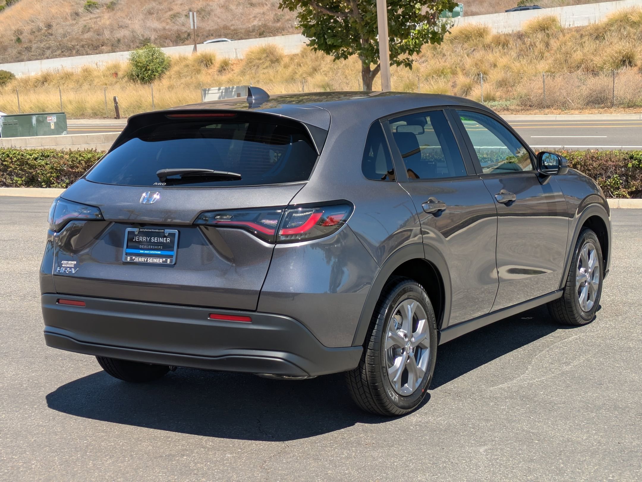 2026 Honda HR-V LX photo 5