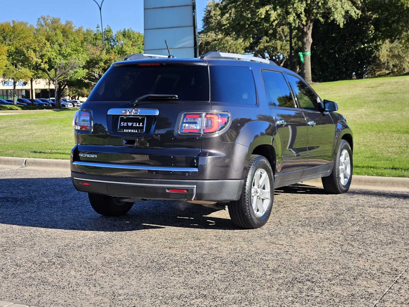 2015 Gmc Acadia SLE photo 4