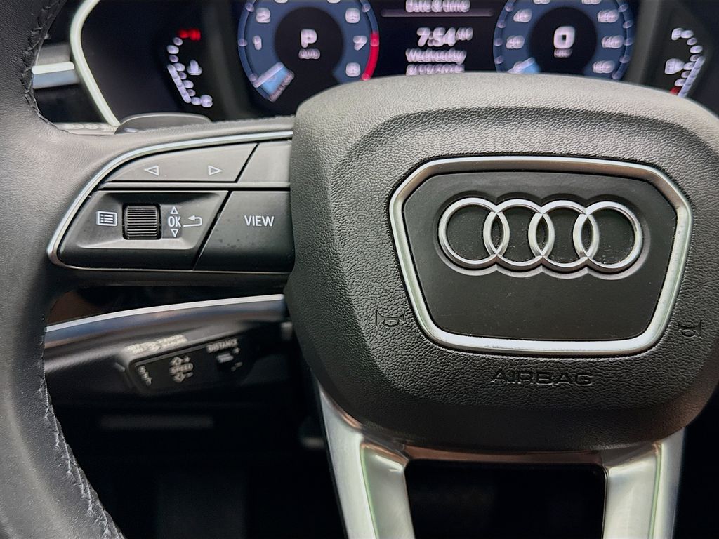 2022 Audi Q3 S line Premium Plus photo 8