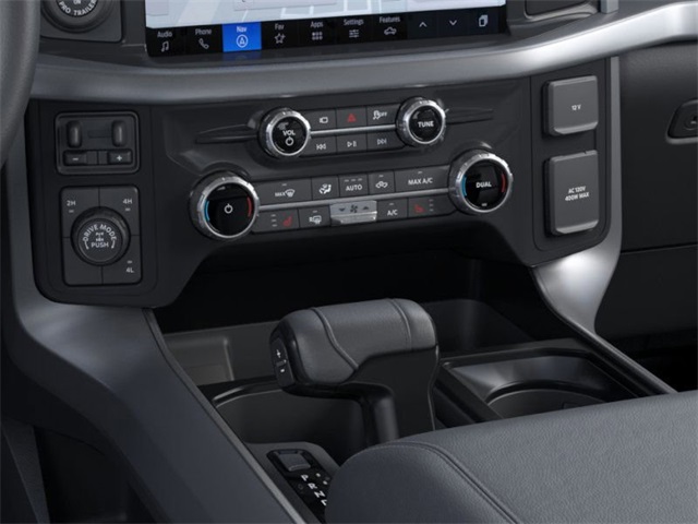 2025 Ford F-150 XLT photo 5
