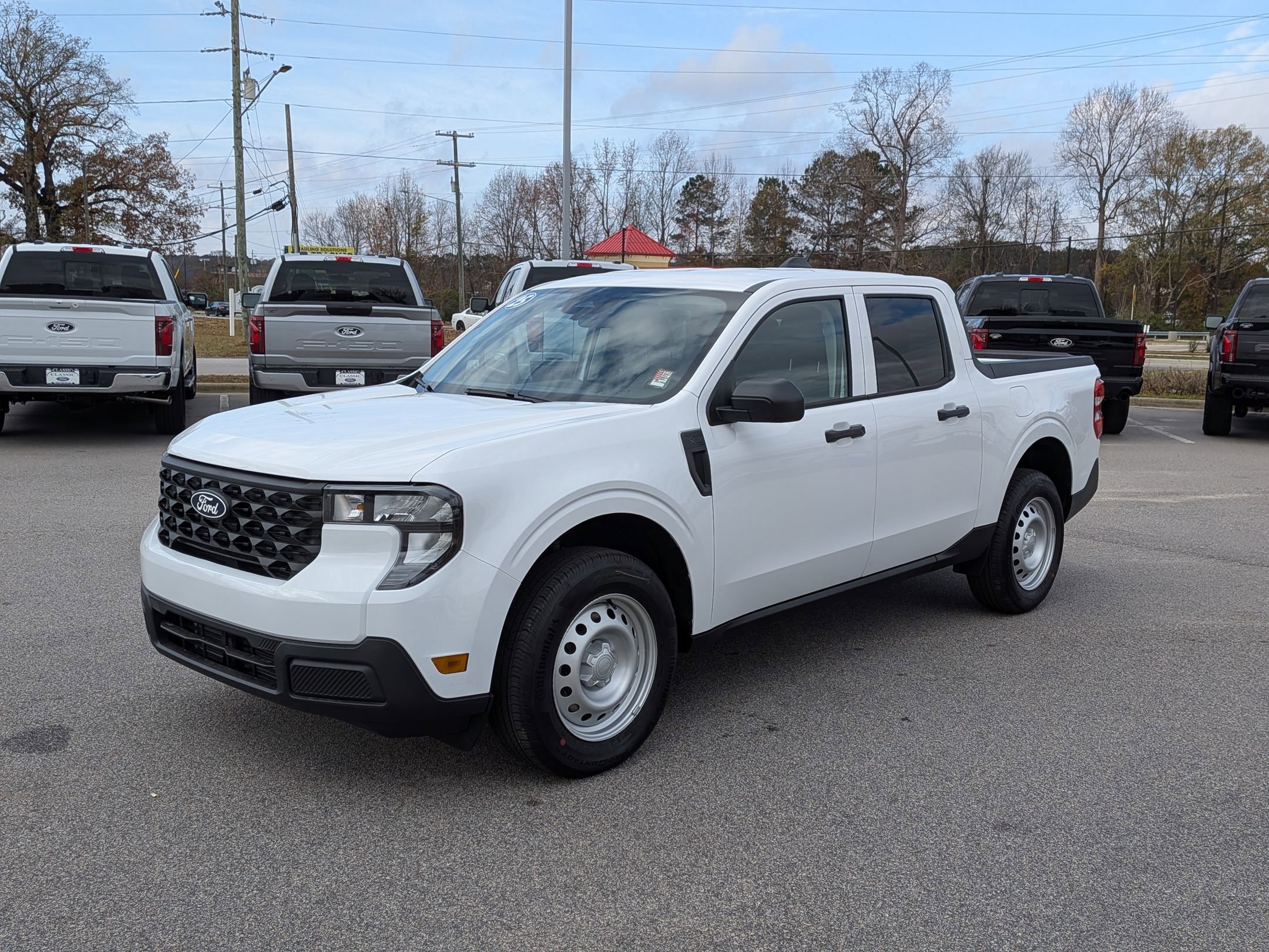 2025 Ford Maverick XL's photo