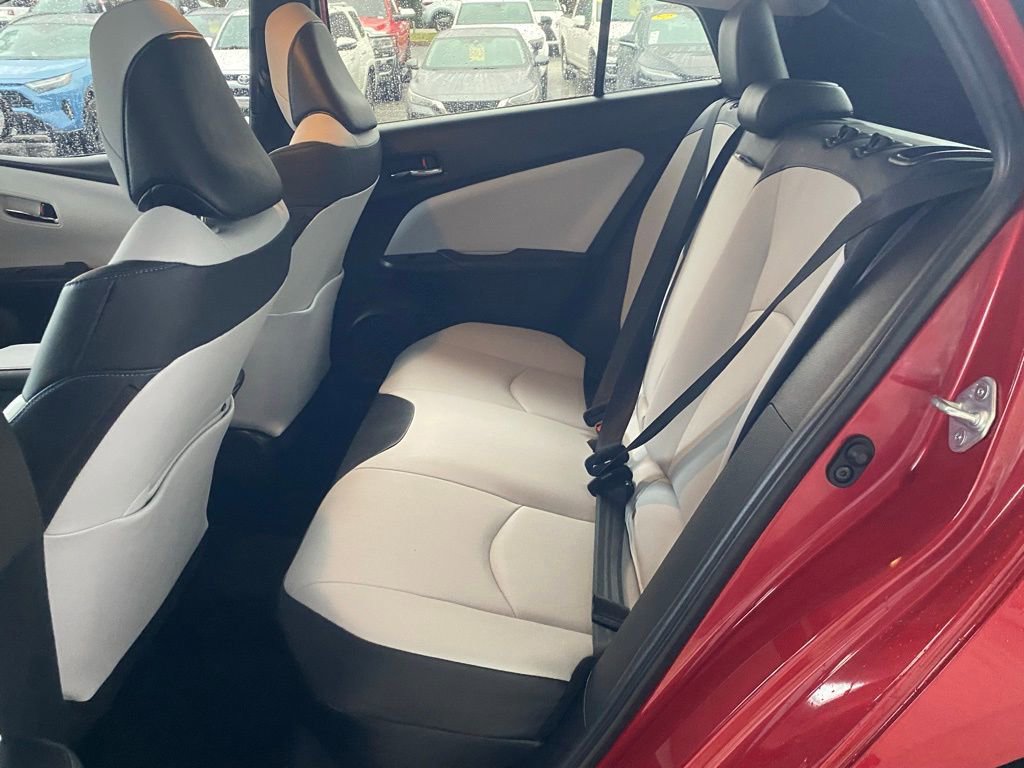 2022 Toyota Prius Limited photo 2