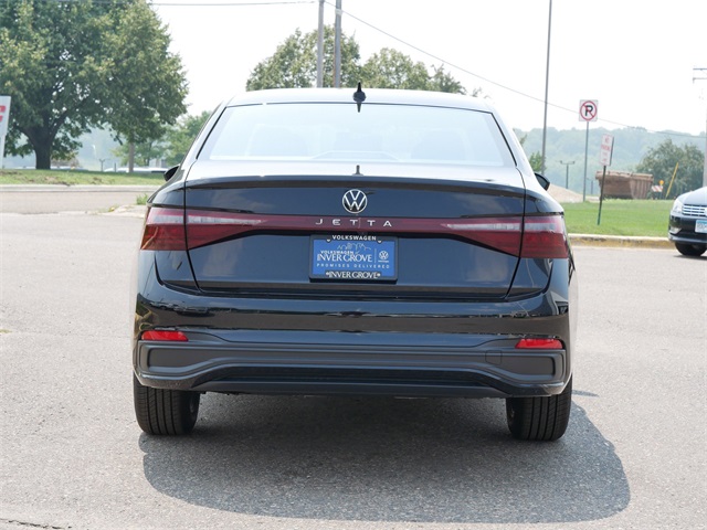 2025 Volkswagen Jetta 1.5T Sport photo 2