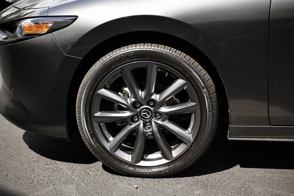 2025 Mazda Mazda3 2.5 s Preferred Hatchback photo 8