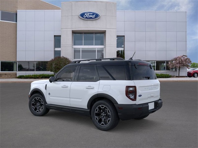 2025 Ford Bronco Sport Outer Banks photo 2