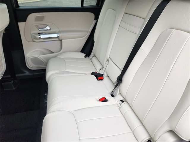 2026 Mercedes Benz GLB 250 4MATIC photo 10