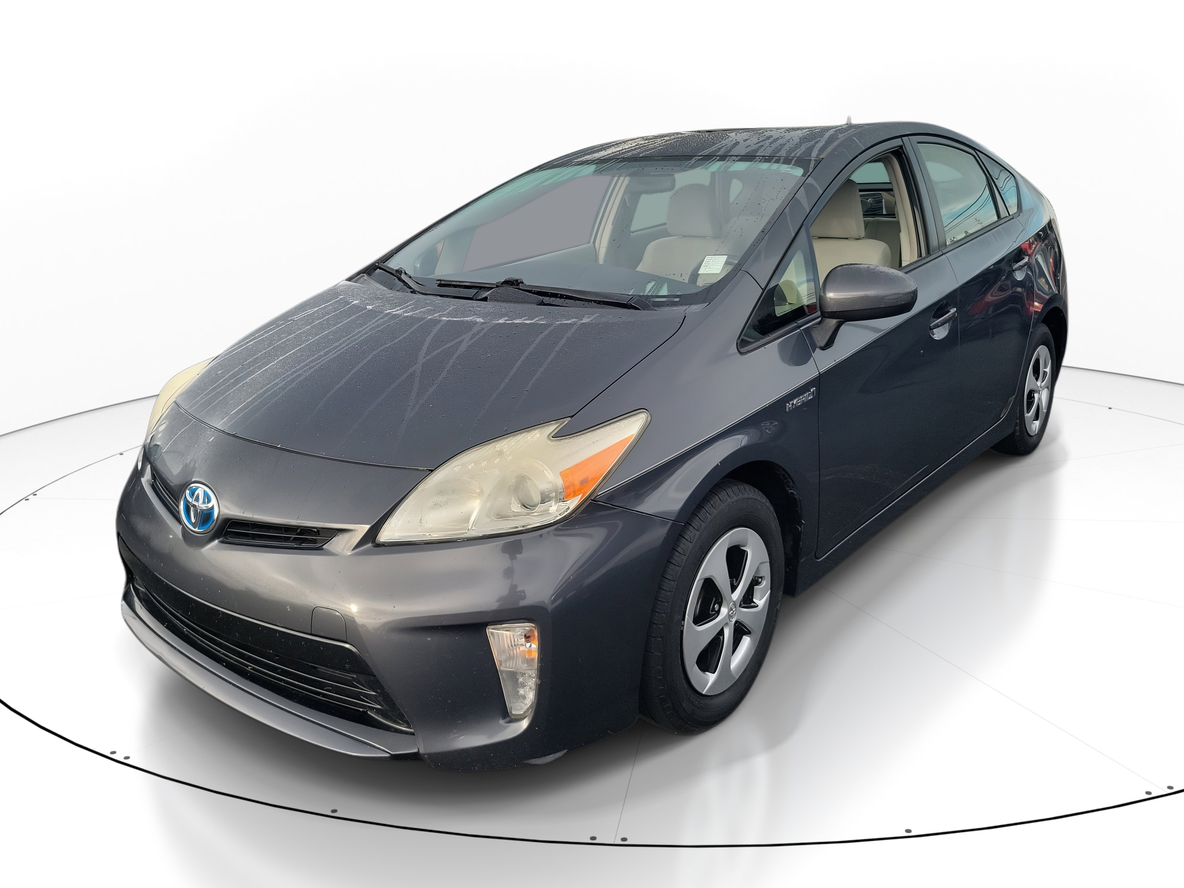2015 Toyota Prius Four photo 2