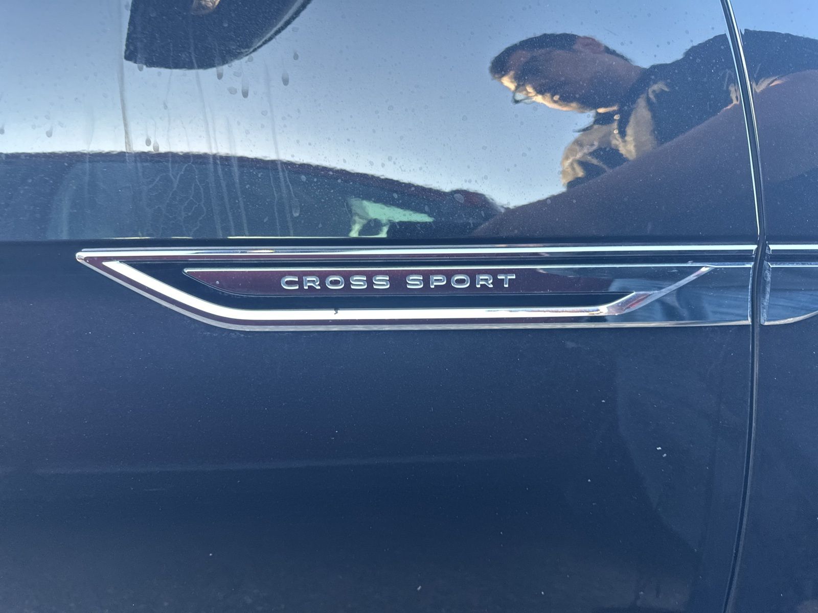 2024 Volkswagen Atlas Cross Sport SEL Premium R-Line photo 4