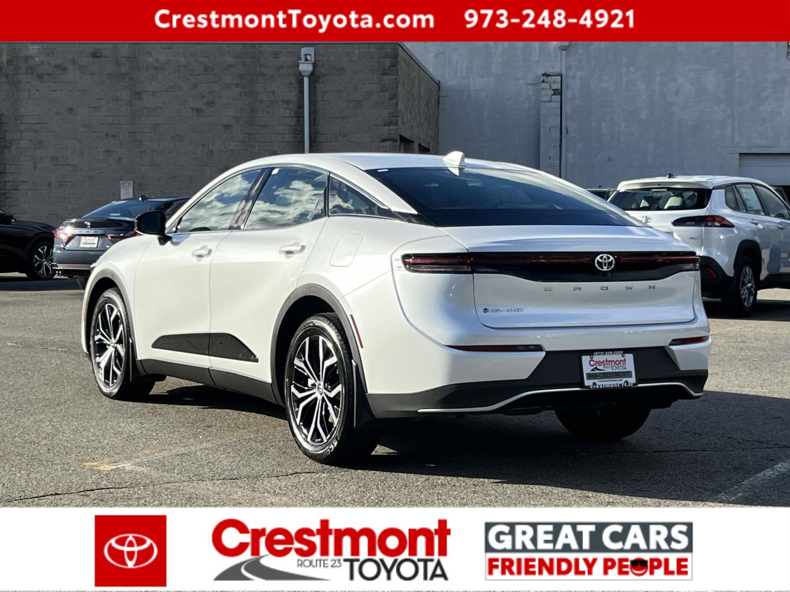 2026 Toyota Crown XLE photo 3