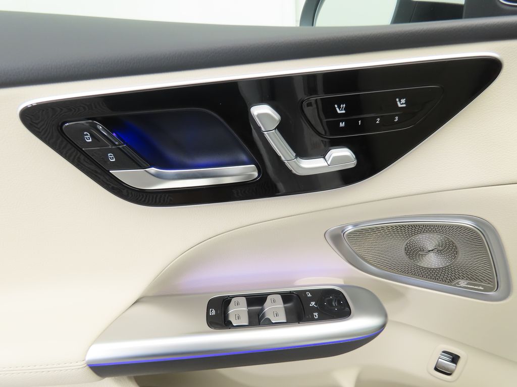 2025 Mercedes Benz C 300 photo 23