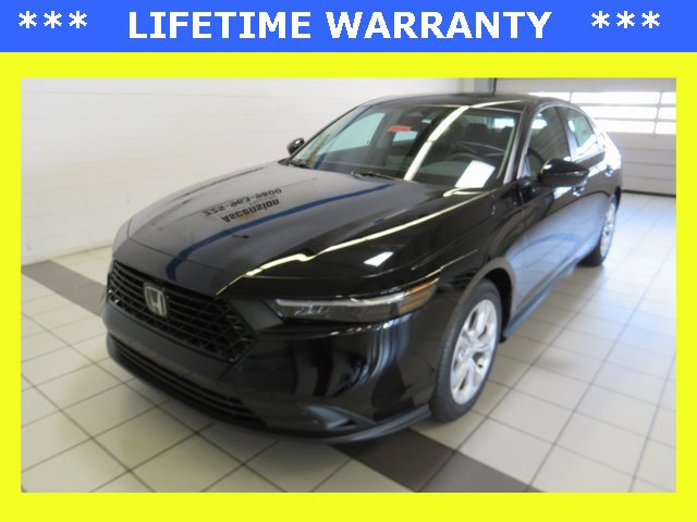 2025 Honda Accord LX's photo