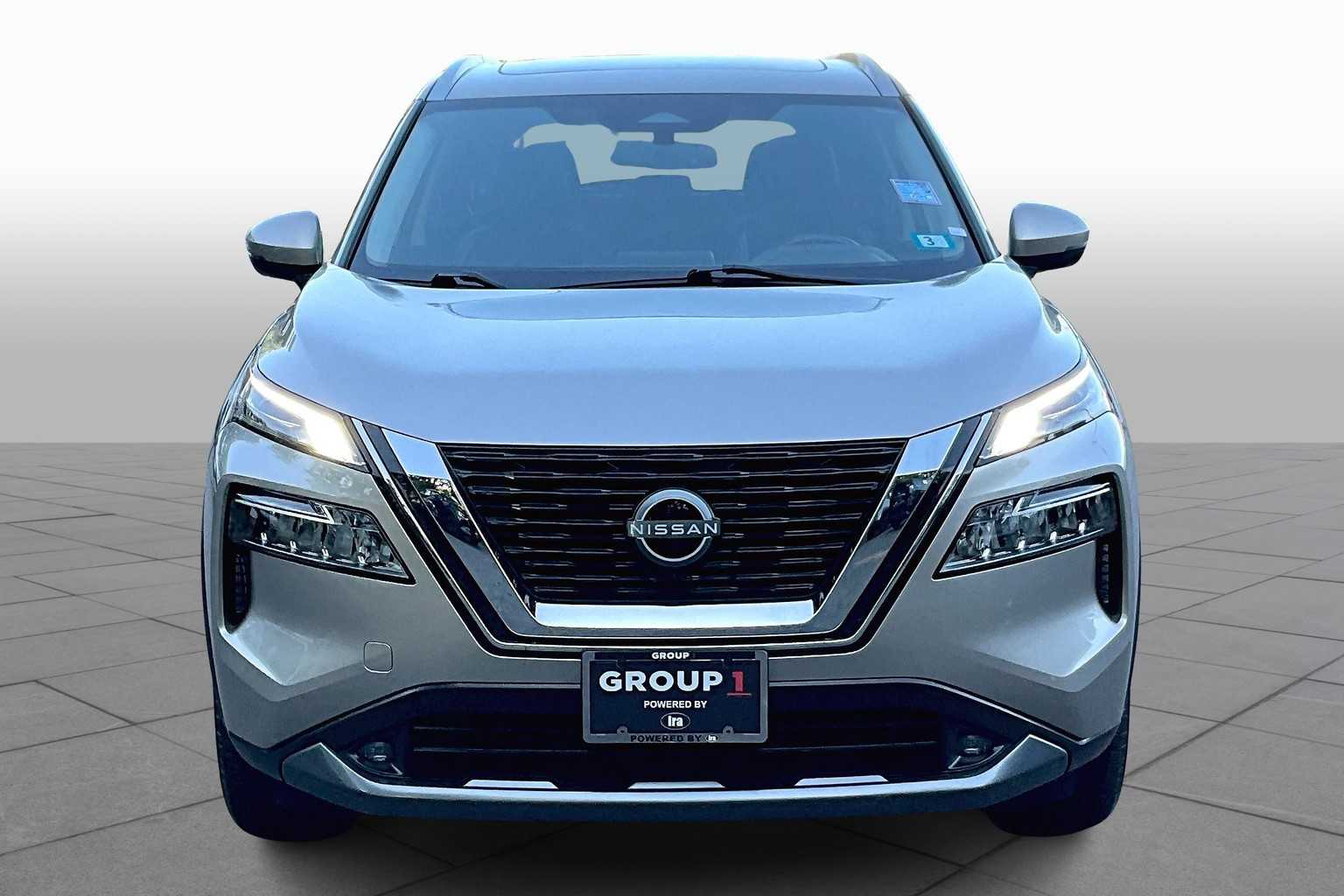 2022 Nissan Rogue SL photo 3