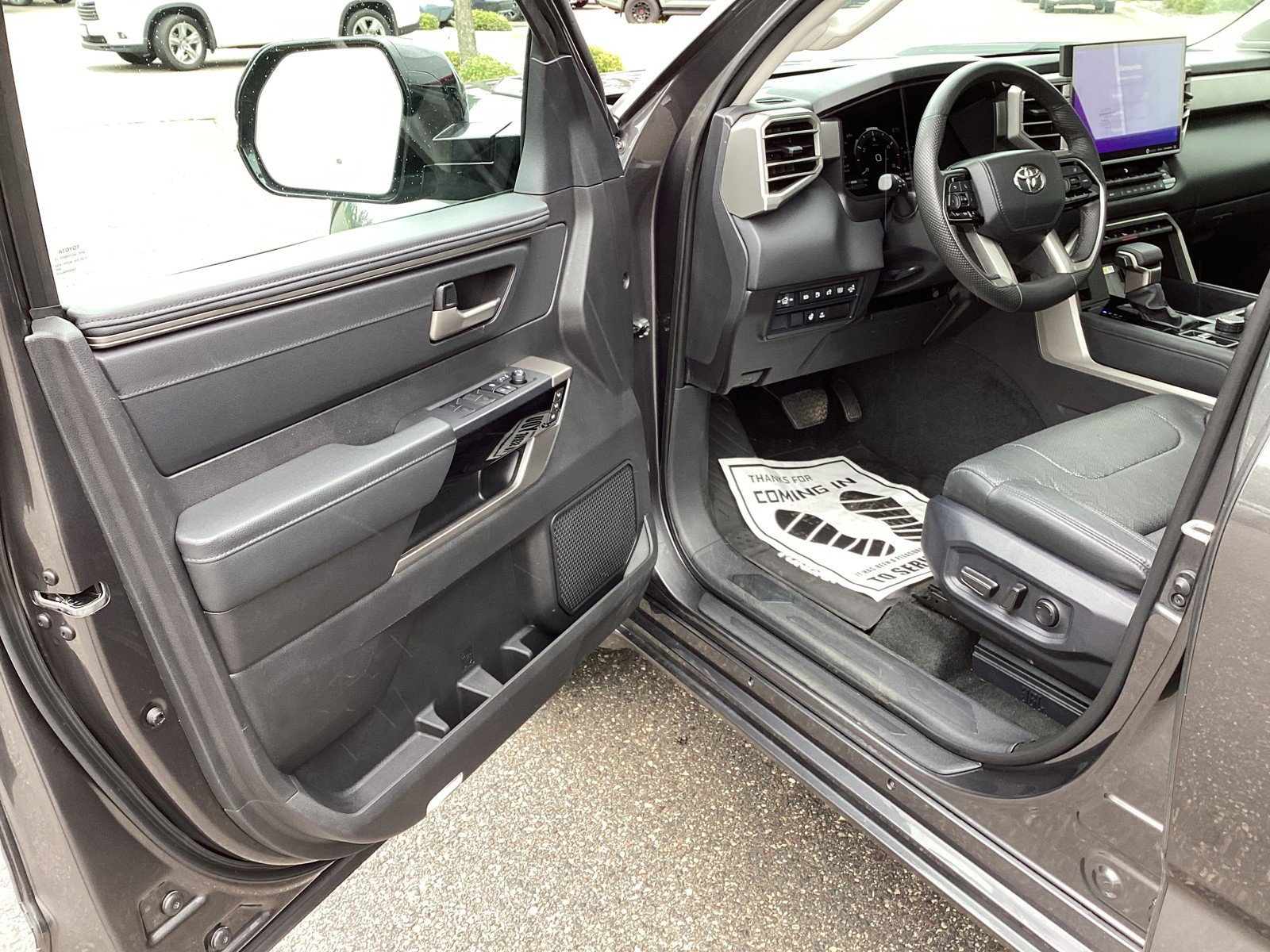 2024 Toyota Tundra Limited photo 11