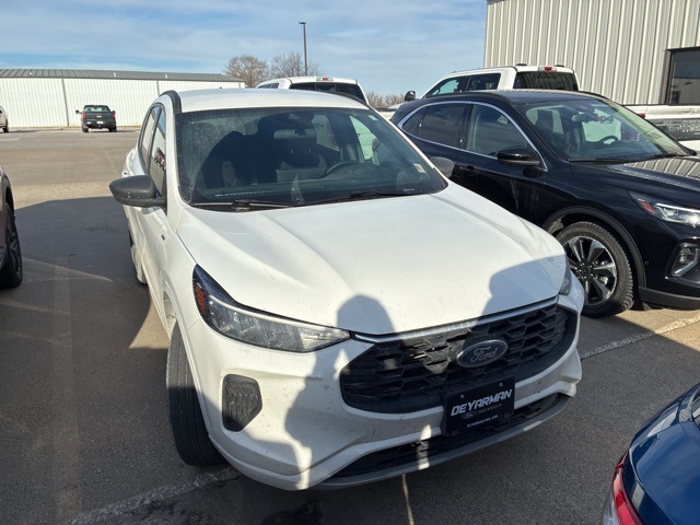 2024 Ford Escape ST-Line's photo