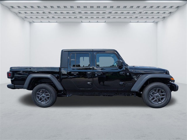 2025 Jeep Gladiator Sport S photo 3