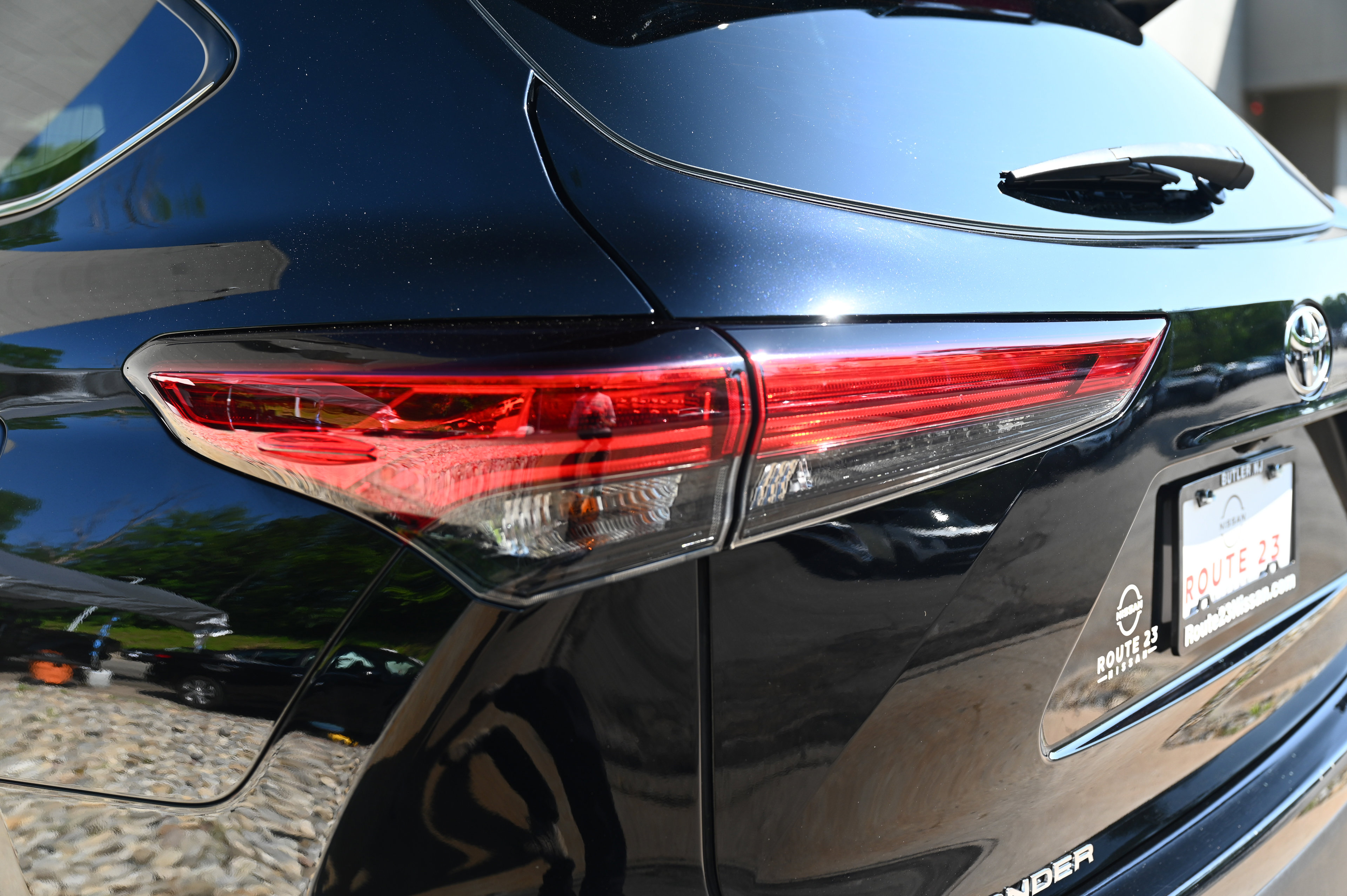2021 Toyota Highlander XLE photo 9