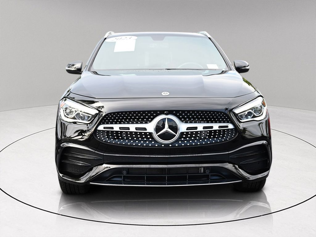 2023 Mercedes Benz GLA 250 photo 2