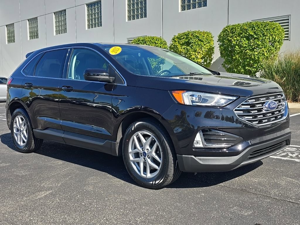 2021 Ford Edge SEL photo 4