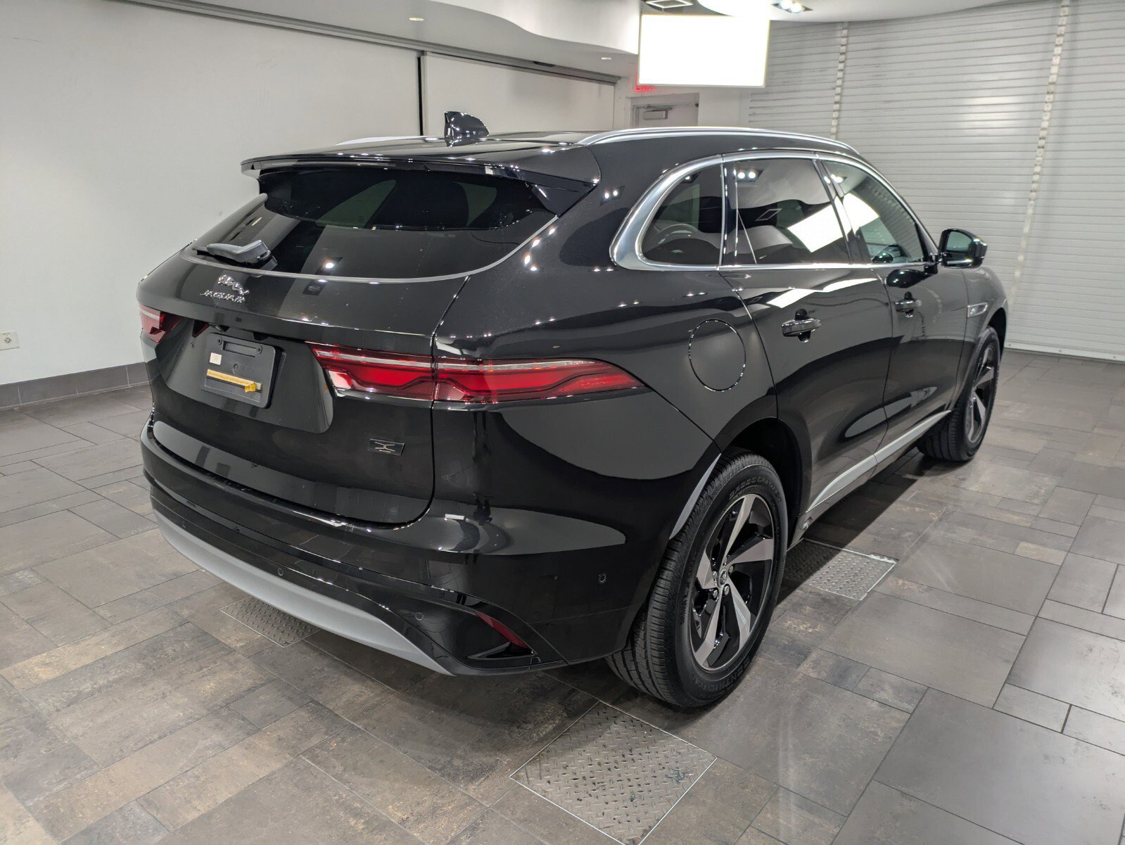 2026 Jaguar F-PACE P250 R-Dynamic S photo 27
