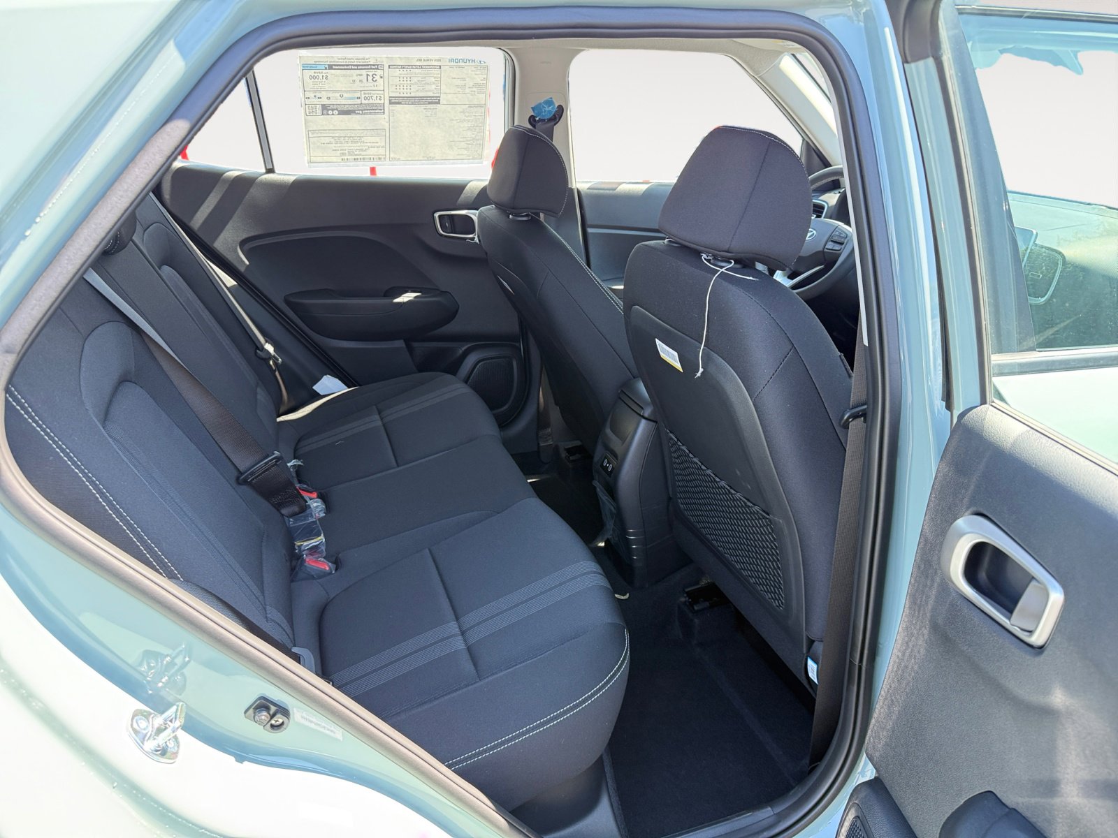2025 Hyundai Venue SEL photo 17