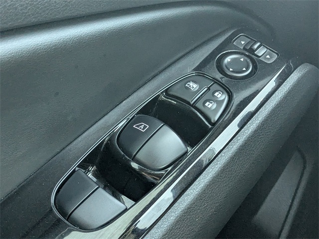 2024 Nissan Altima SR photo 20