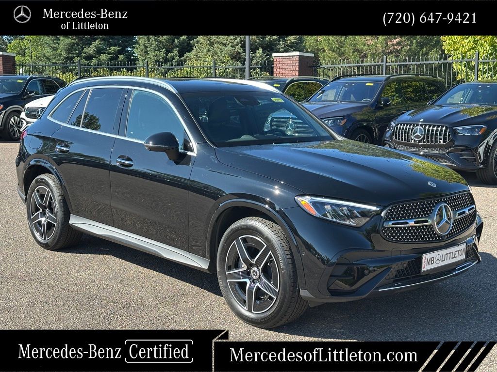2025 Mercedes Benz GLC 350e 4MATIC photo 3