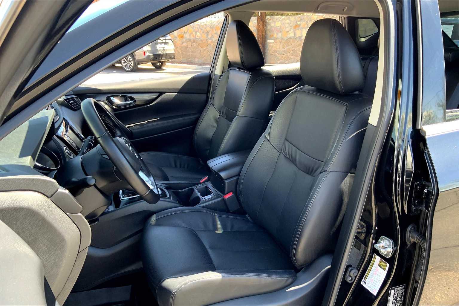 2022 Nissan Rogue Sport SL photo 7