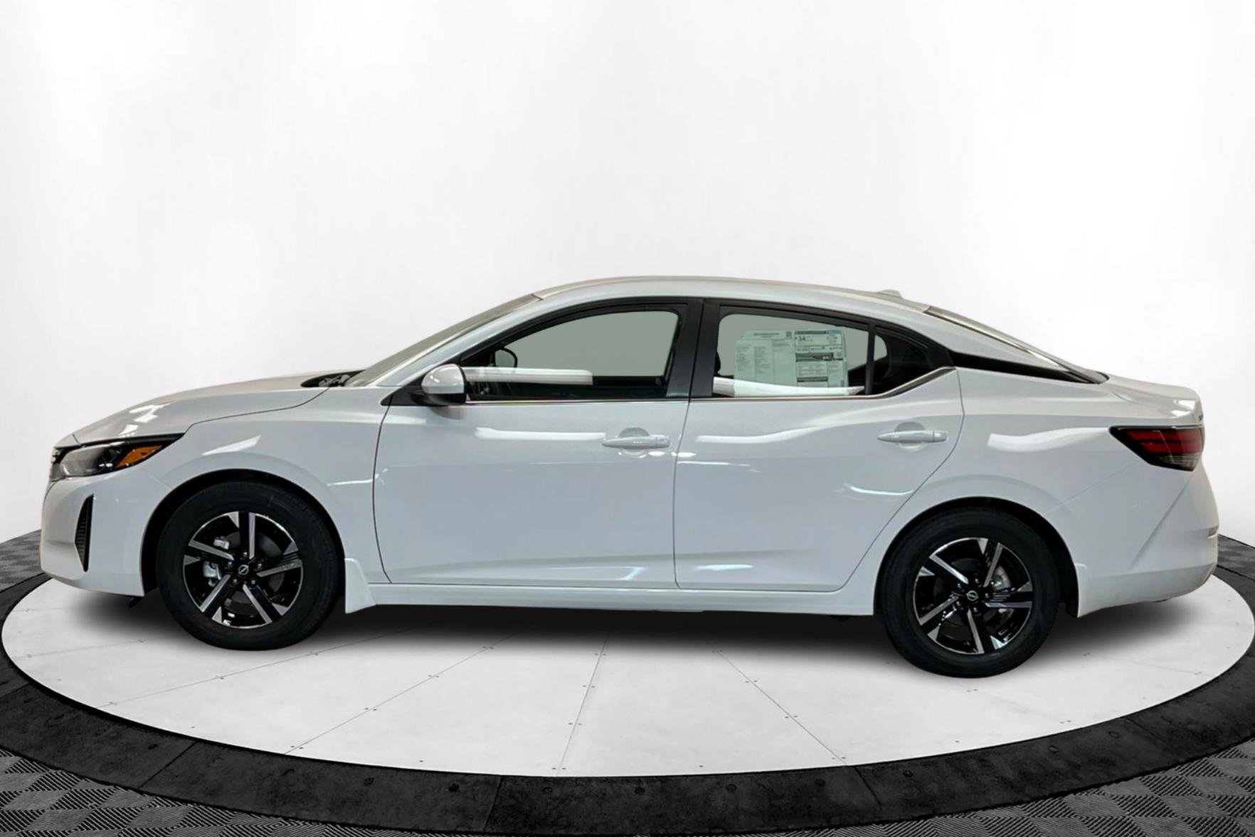 2025 Nissan Sentra SV photo 2