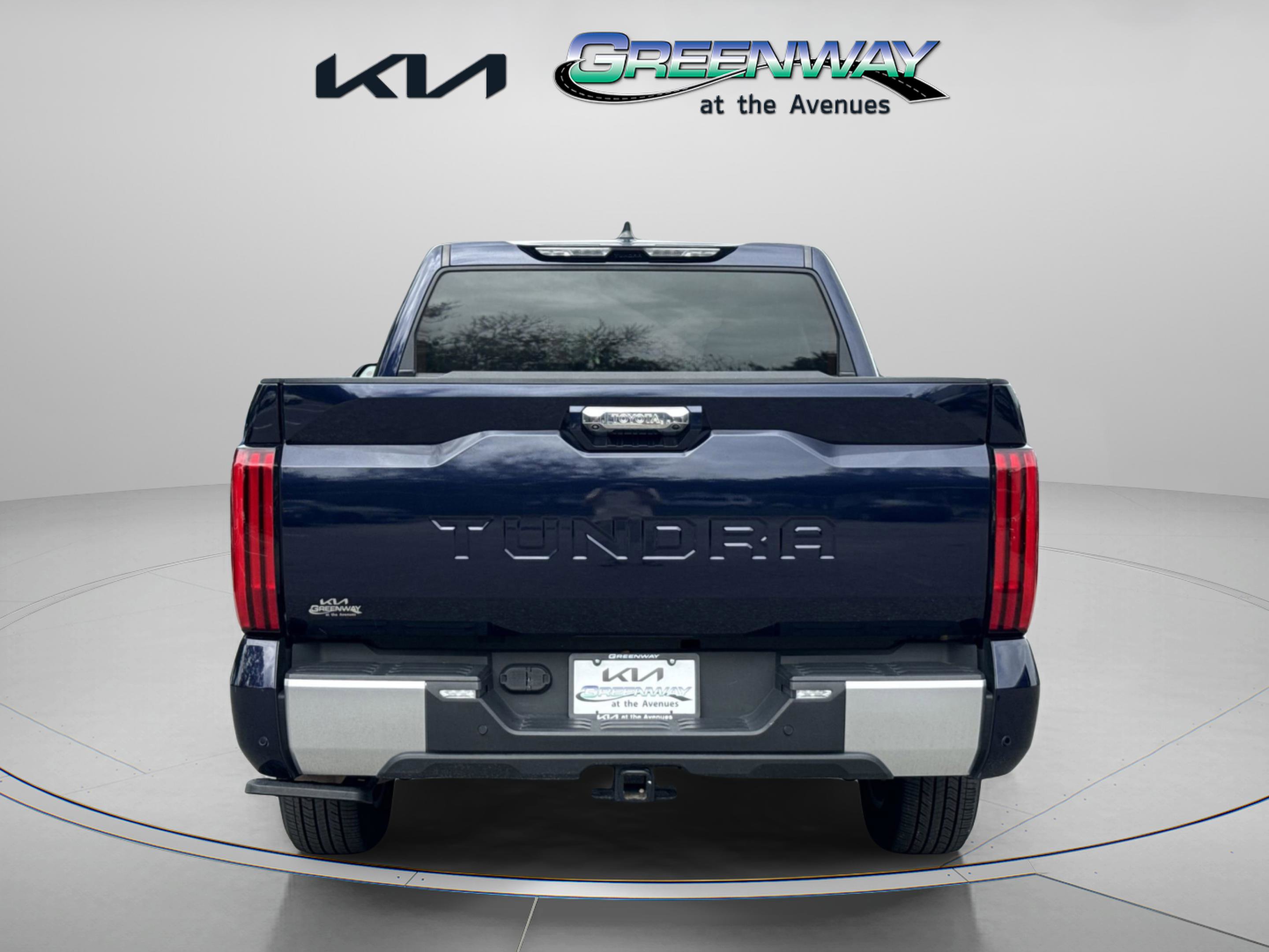 2024 Toyota Tundra Limited photo 3
