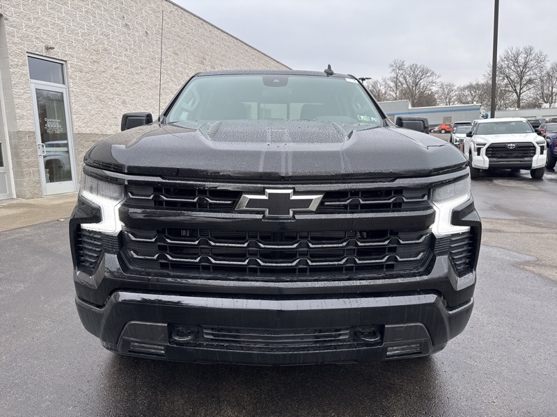 2025 Chevrolet Silverado 1500 RST photo 2
