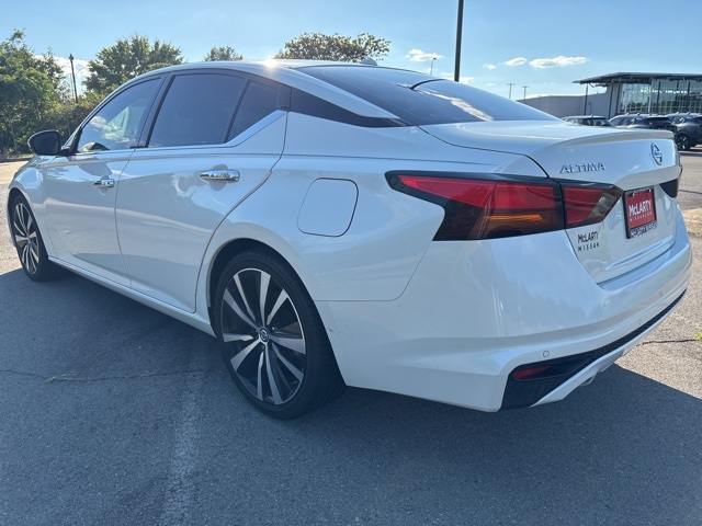 2019 Nissan Altima 2.5 Platinum photo 3