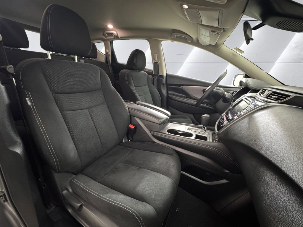 2022 Nissan Murano S photo 13